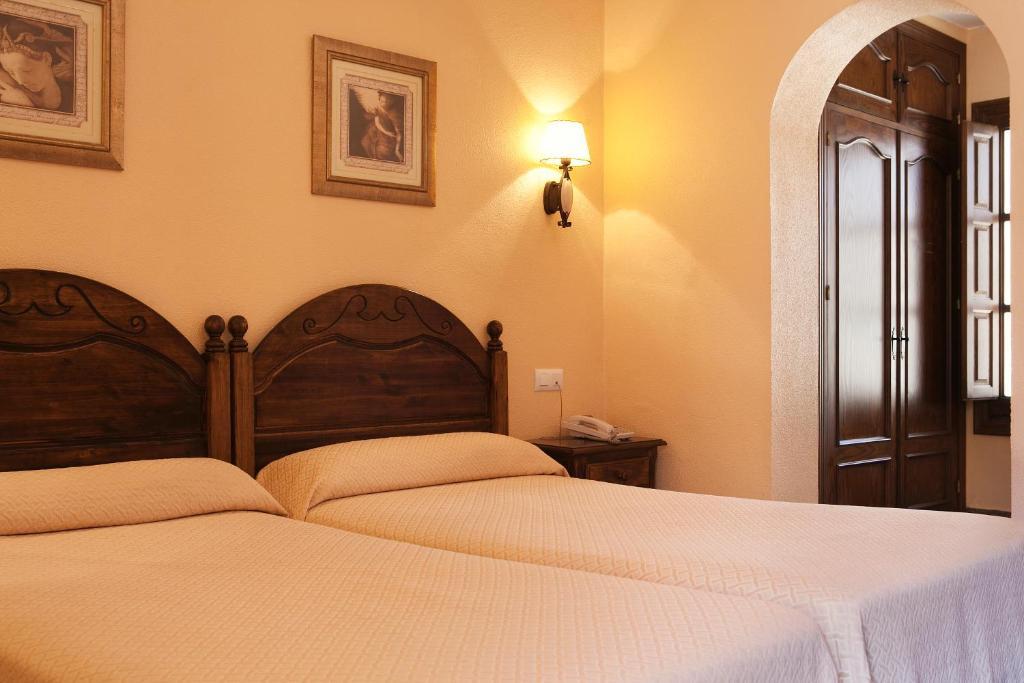 Hotel Hospedería Santiago Chiclana de la Frontera Habitación foto